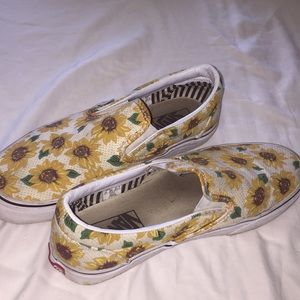 Sunflower vans